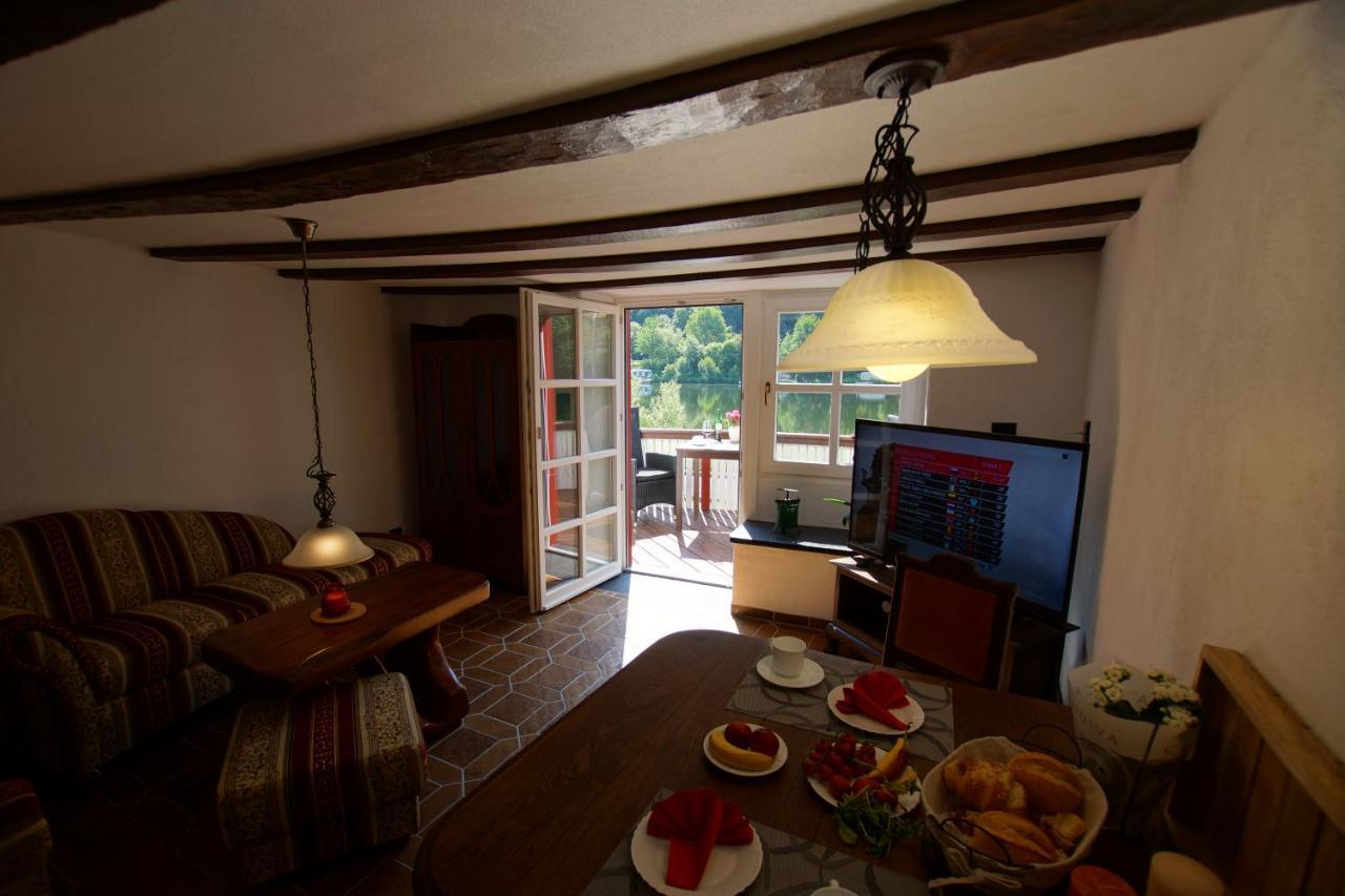 Appartement Altes Faehrhaus An Der Mosel Anno1633 à Traben-Trarbach Extérieur photo