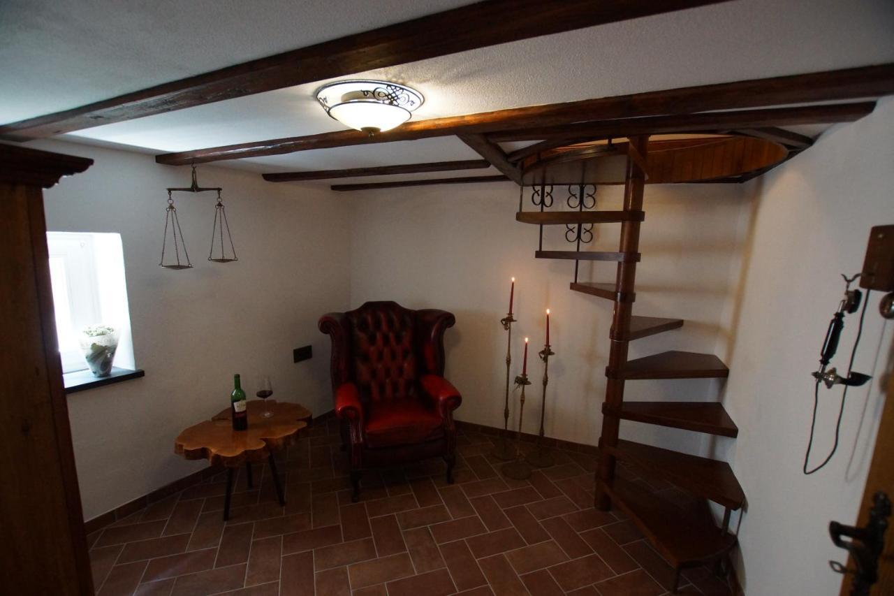 Appartement Altes Faehrhaus An Der Mosel Anno1633 à Traben-Trarbach Extérieur photo