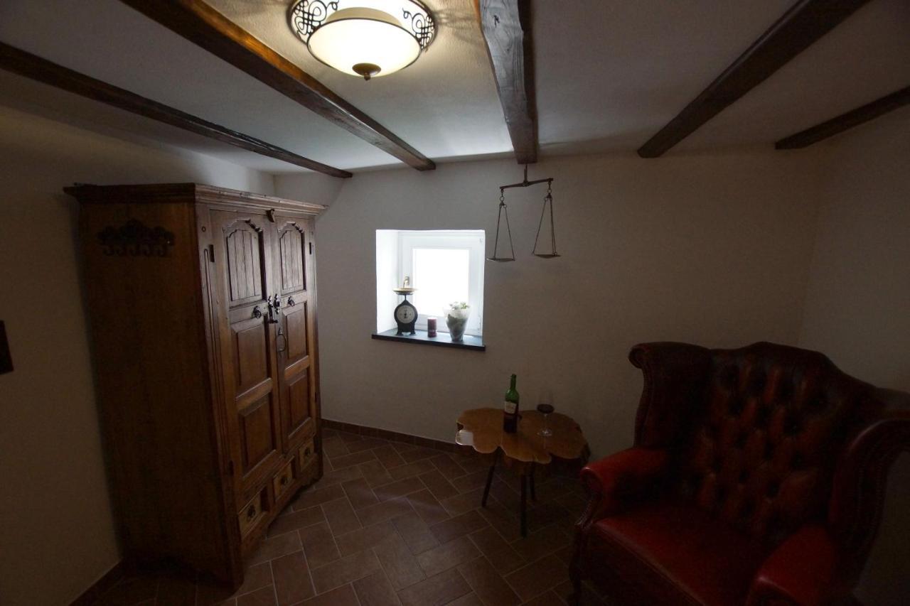 Appartement Altes Faehrhaus An Der Mosel Anno1633 à Traben-Trarbach Extérieur photo